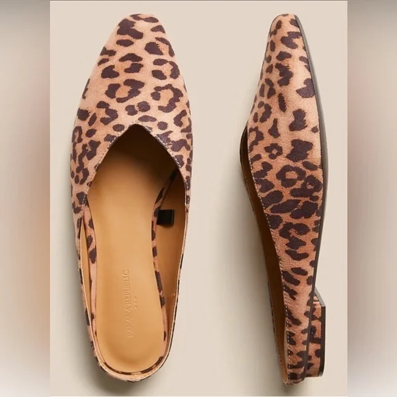 Banana Republic Flats Low Heel Cheetah Print Mules Slide On Shoes Women’s Size 6 - Picture 1 of 11